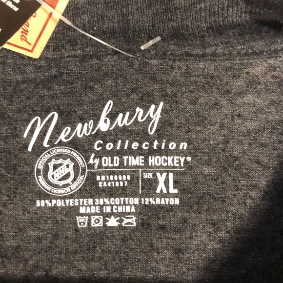 NWT Boston Bruins Women’s V-Neck T-Shirt(XL) - Picture 2 of 6